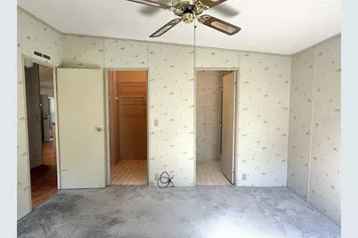 4550 Charter Street, Zephyrhills, FL 33542 - Photo 13