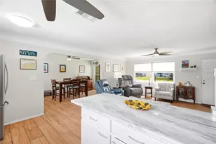 4822 60th Way N, Kenneth City, FL 33709 - Photo 9