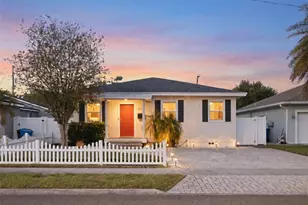 3110 15th St N, Saint Petersburg, FL 33704 - Photo 1