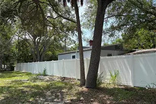 2223 W Harbor Dr S, Saint Petersburg, FL 33705 - Photo 35