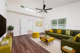 2223 W Harbor Dr S, Saint Petersburg, FL 33705 - Photo 13