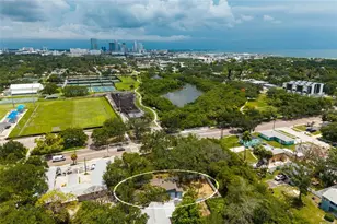 2223 W Harbor Dr S, Saint Petersburg, FL 33705 - Photo 41