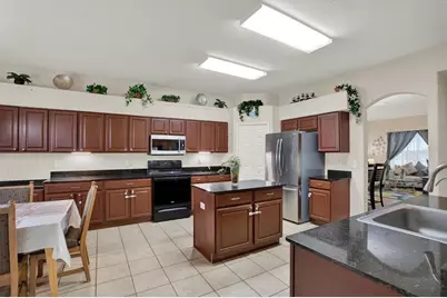 31405 Glendalough Way, Wesley Chapel, FL 33545 - Photo 13