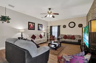 31405 Glendalough Way, Wesley Chapel, FL 33545 - Photo 19