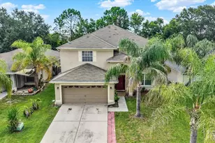 31405 Glendalough Way, Wesley Chapel, FL 33545 - Photo 45