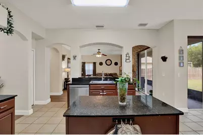 31405 Glendalough Way, Wesley Chapel, FL 33545 - Photo 15