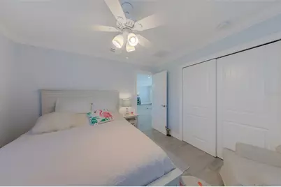 196 Overbrook Drive E, Largo, FL 33770 - Photo 27