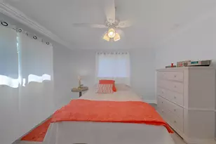 196 Overbrook Dr E, Largo, FL 33770 - Photo 23