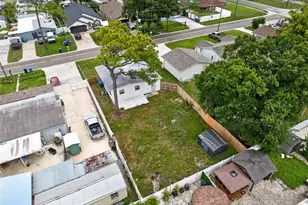 7508 N Thatcher Ave, Tampa, FL 33614 - Photo 3