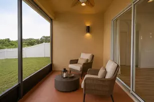 20638 Amanda Oak Ct, Land O Lakes, FL 34638 - Photo 9