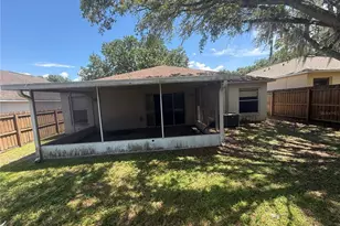 204 Chardonnay Pl, Valrico, FL 33594 - Photo 9