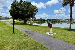 10009 Regal Woods Ln, Tampa, FL 33624 - Photo 51