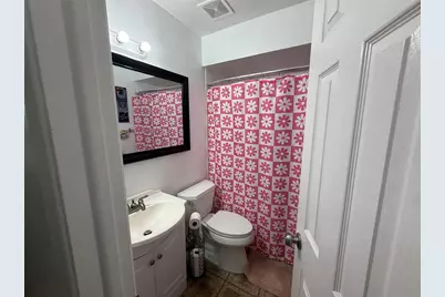 10009 Regal Woods Lane, Tampa, FL 33624 - Photo 5