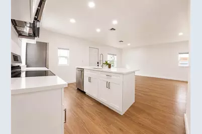 9212 N Brooks Street, Tampa, FL 33612 - Photo 7