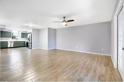 107 47th Avenue N, Saint Petersburg, FL 33703 - Photo 5