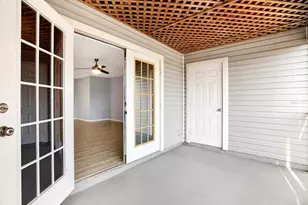 107 47th Ave N, Saint Petersburg, FL 33703 - Photo 17