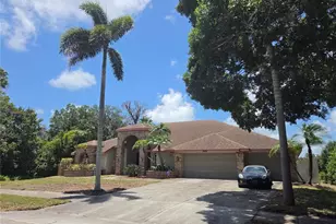 2800 Long Putt Ct, Palm Harbor, FL 34683 - Photo 5