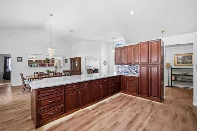 483 Lincoln Avenue, Masaryktown, FL 34604 - Photo 9