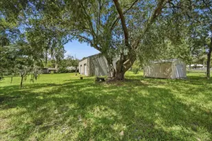 483 Lincoln Ave, Masaryktown, FL 34604 - Photo 35