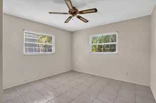 6999 16th Ave N, Saint Petersburg, FL 33710 - Photo 13