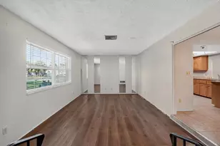 6999 16th Ave N, Saint Petersburg, FL 33710 - Photo 7
