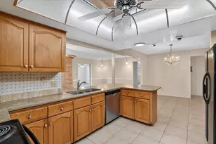 6999 16th Ave N, Saint Petersburg, FL 33710 - Photo 25