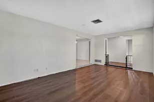 6999 16th Ave N, Saint Petersburg, FL 33710 - Photo 27