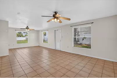 6999 16th Avenue N, Saint Petersburg, FL 33710 - Photo 7