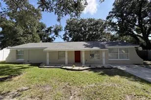 522 Highview Cir N, Brandon, FL 33510 - Photo 1