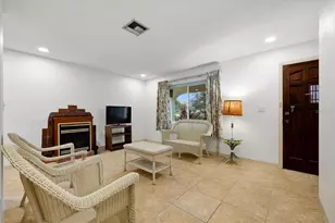 5027 1st Ave N, Saint Petersburg, FL 33710 - Photo 5