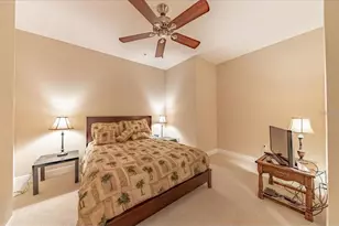 1042 Bellasol Way, Apollo Beach, FL 33572 - Photo 5