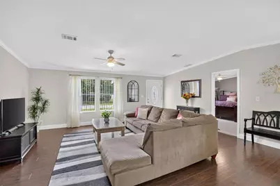 38310 Pear Court, Zephyrhills, FL 33542 - Photo 9