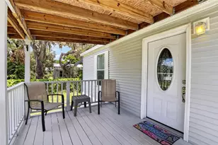 38310 Pear Ct, Zephyrhills, FL 33542 - Photo 7