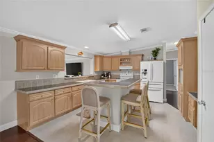 38310 Pear Ct, Zephyrhills, FL 33542 - Photo 23