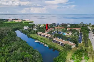 1673 Seascape Cir, Tarpon Springs, FL 34689 - Photo 3