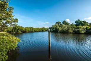 1673 Seascape Cir, Tarpon Springs, FL 34689 - Photo 5