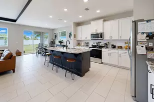 172 Mangrove Manor Dr, Apollo Beach, FL 33572 - Photo 7