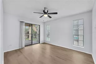 8609 Mallard Reserve Dr, Tampa, FL 33614 - Photo 17