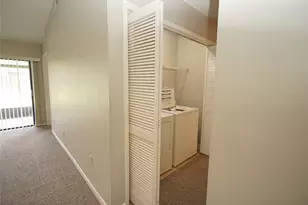 8755 Hampden Dr, Tampa, FL 33626 - Photo 21