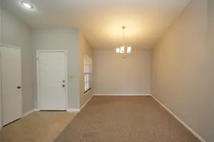 8755 Hampden Dr, Tampa, FL 33626 - Photo 7