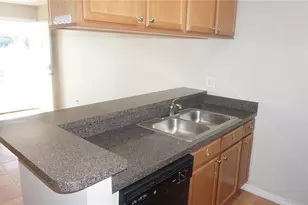 220 Lake Parsons Green, Brandon, FL 33511 - Photo 5