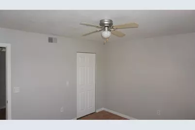 220 Lake Parsons Green #206, Brandon, FL 33511 - Photo 7