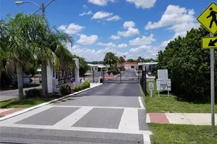 37816 Barcelona Ave, Zephyrhills, FL 33541 - Photo 49
