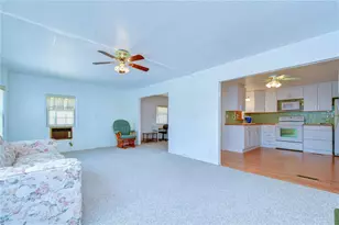 37816 Barcelona Ave, Zephyrhills, FL 33541 - Photo 13