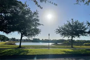 8026 Carriage Pointe Dr, Gibsonton, FL 33534 - Photo 45