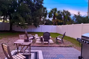 8026 Carriage Pointe Dr, Gibsonton, FL 33534 - Photo 51