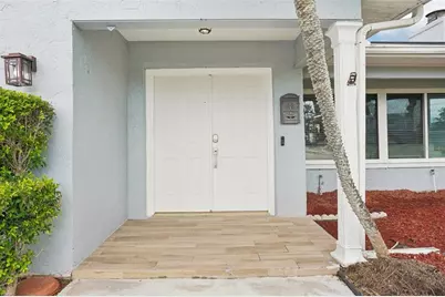 6010 Bayou Grande Boulevard NE, Saint Petersburg, FL 33703 - Photo 3