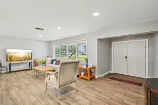 6010 Bayou Grande Blvd NE, Saint Petersburg, FL 33703 - Photo 9