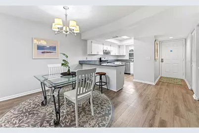 101 Lake Avenue NE #215, Largo, FL 33771 - Photo 15