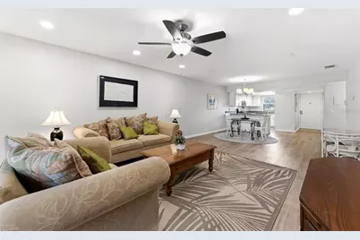 101 Lake Avenue NE #215, Largo, FL 33771 - Photo 11